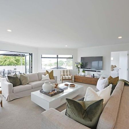 הוילה מאונט מאונגאנוי Escape To High End Comforts On Riverton מראה חיצוני תמונה