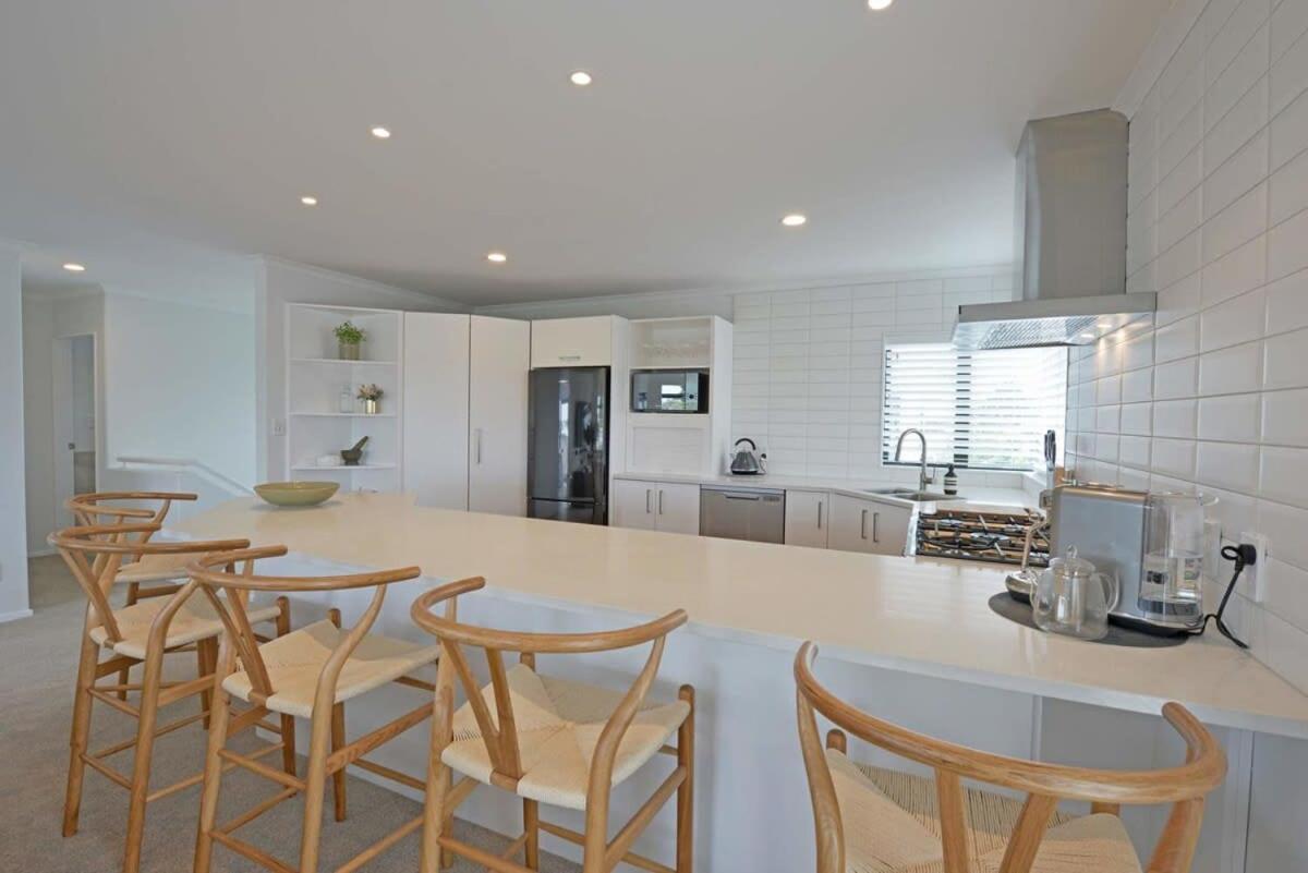 הוילה מאונט מאונגאנוי Escape To High End Comforts On Riverton מראה חיצוני תמונה