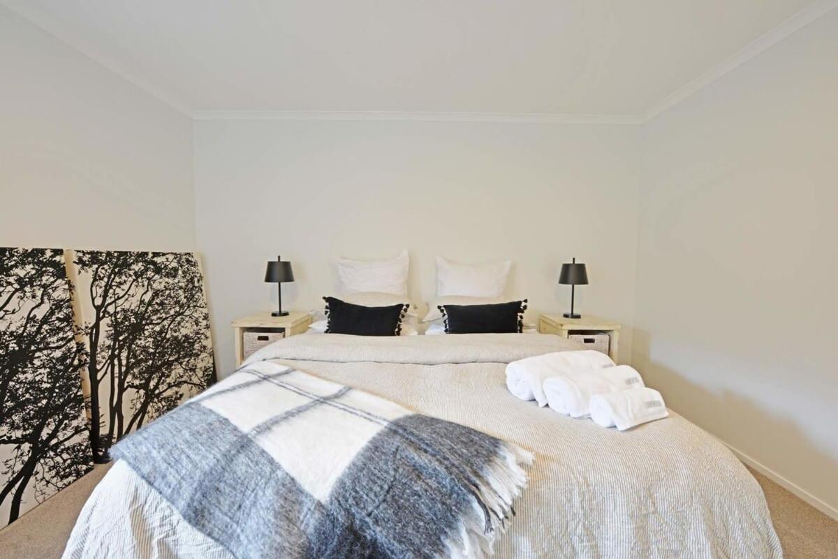 הוילה מאונט מאונגאנוי Escape To High End Comforts On Riverton מראה חיצוני תמונה